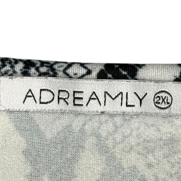 Adreamly Plus Size Animal / Leopard Print Cold Shoulder Knit Top. Size 2X #1501 - Picture 5 of 5